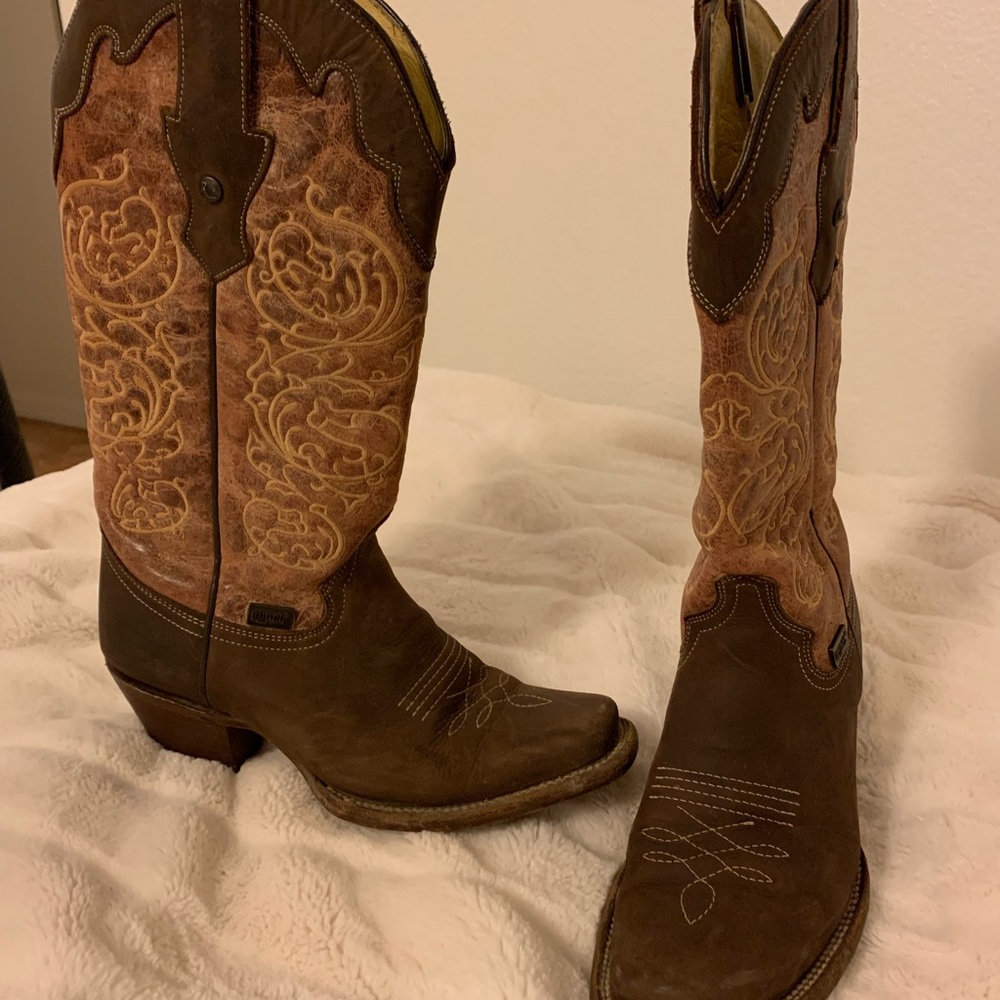 Western cowboy boots